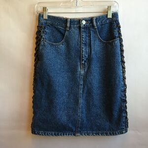 ‎VINTAGE JORDACHE JEAN SKIRT WITH LEATHER LACING